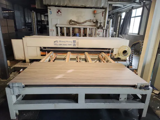 Versatile Melamine Plywood with Poplar, Eucalyptus, and Birch Core